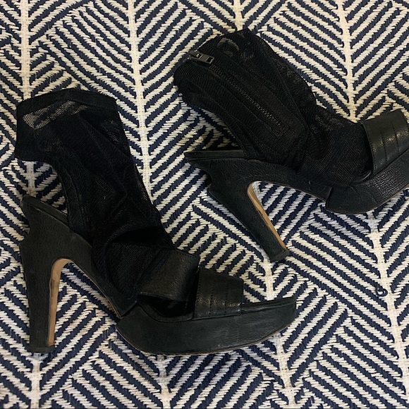 LD Tuttle Womens 7 Vero Cuoio Mesh Zip up Peep Toe Heels - Picture 3 of 11